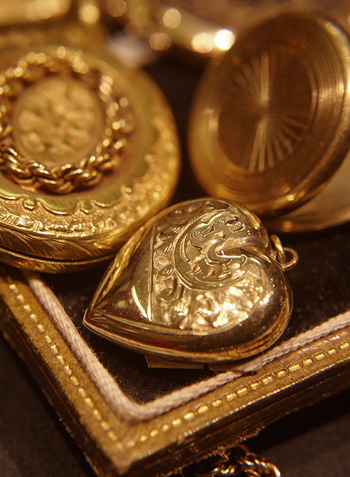 Antque Gold Locket collection