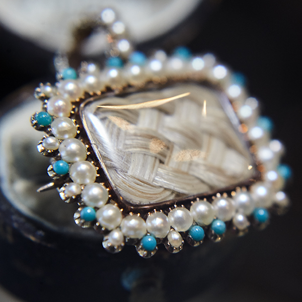 Pearl & Mother of Pearl Broach