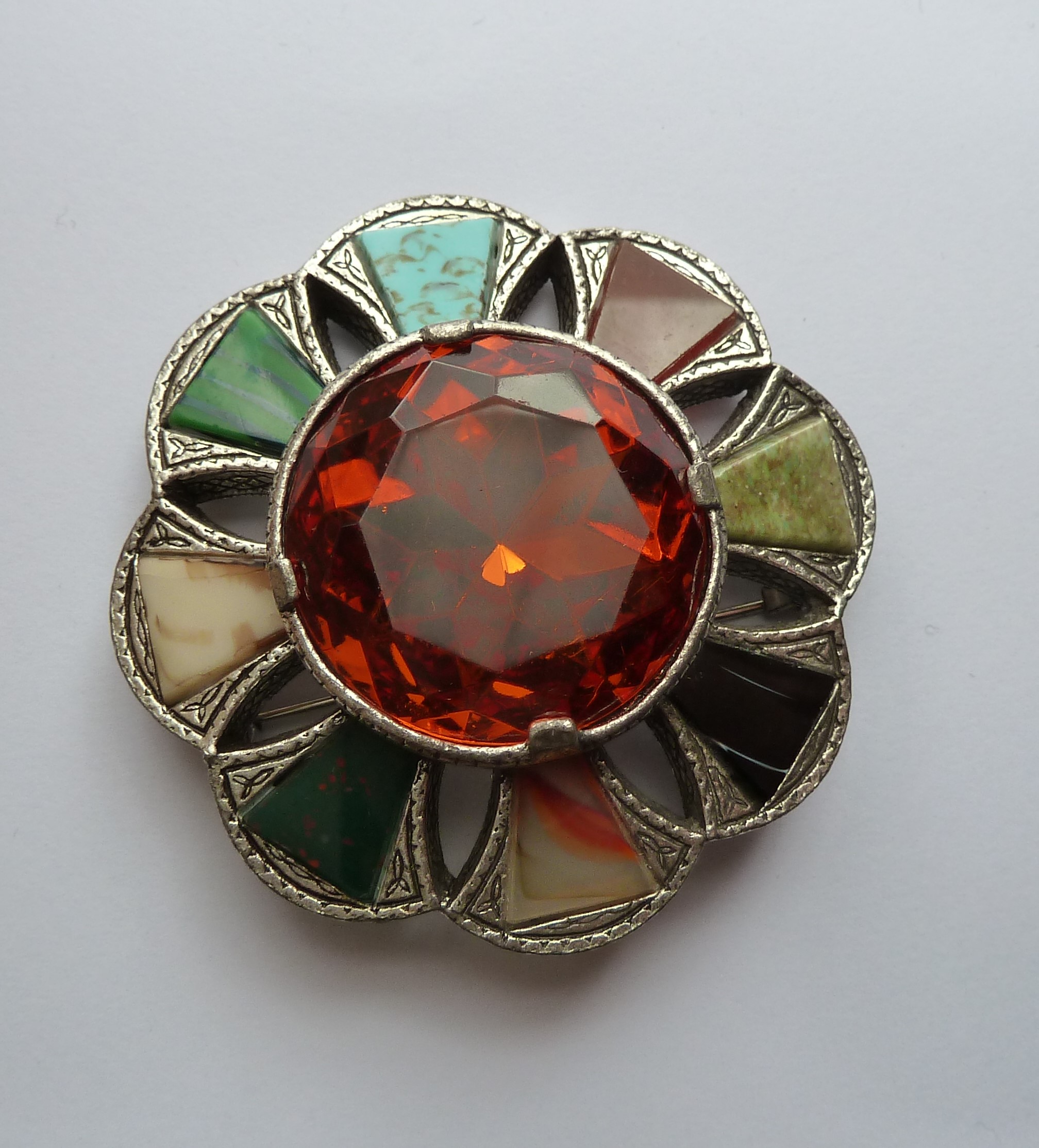 Miracle large vintage faux agates brooch
