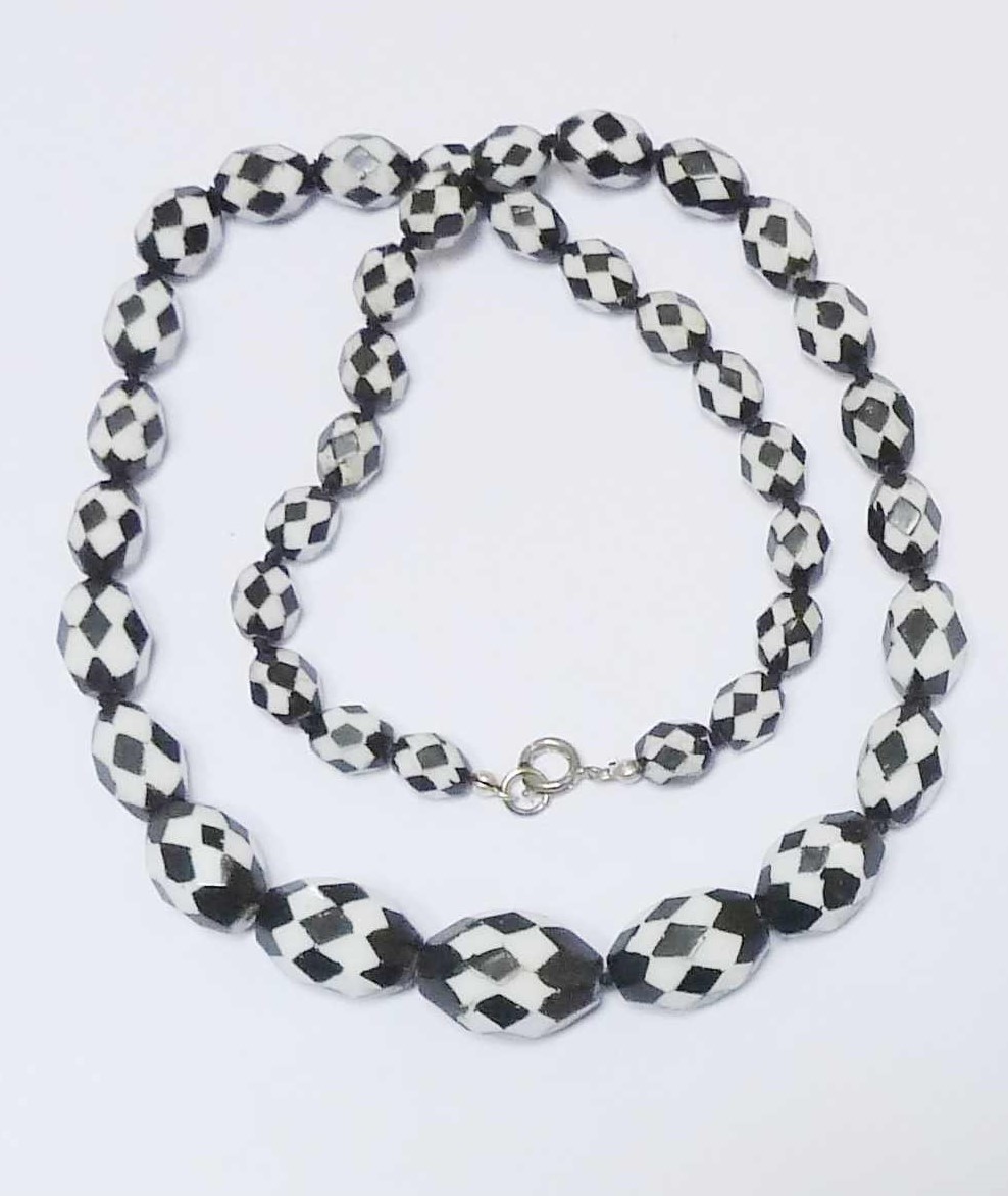 black white cut glass beads necklace